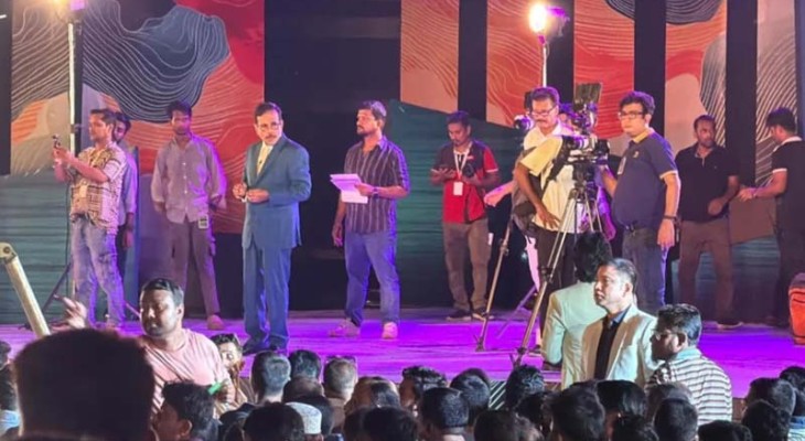 ‘ইত্যাদি’র শুটিং স্পট থেকে শতাধিক মোবাইল চুরির অভিযোগ